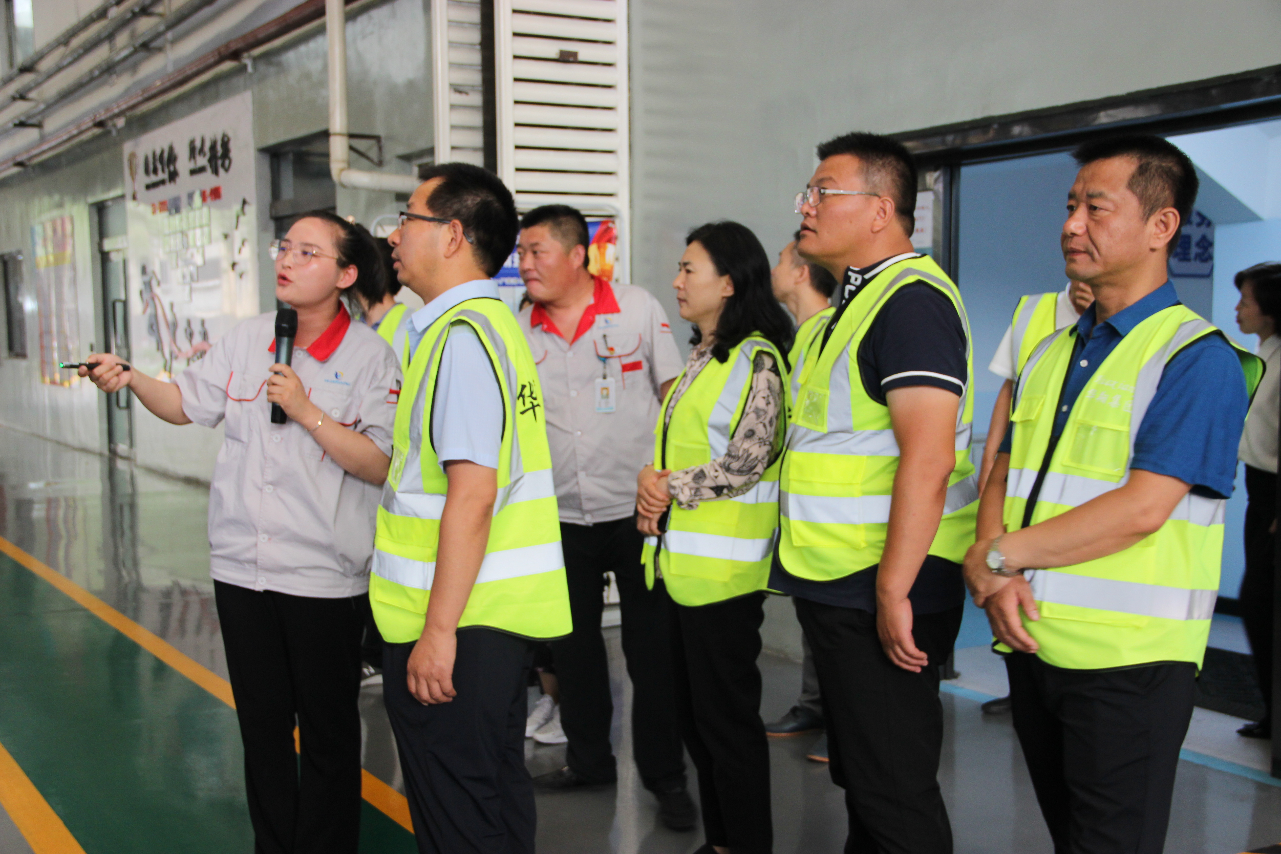 運(yùn)城市政府發(fā)展研究中心領(lǐng)導(dǎo)蒞臨我司參觀(guān)調(diào)研